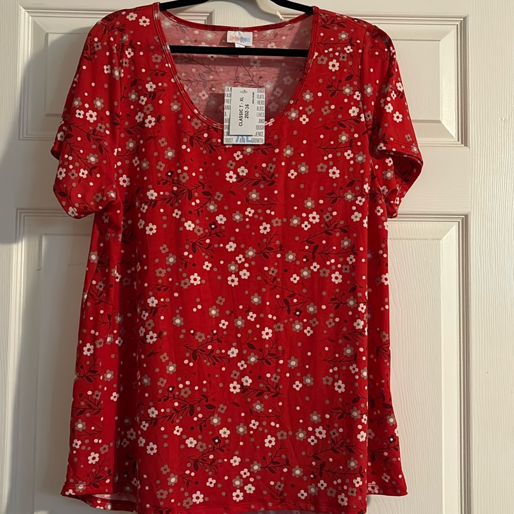 LulaRoe Classic T